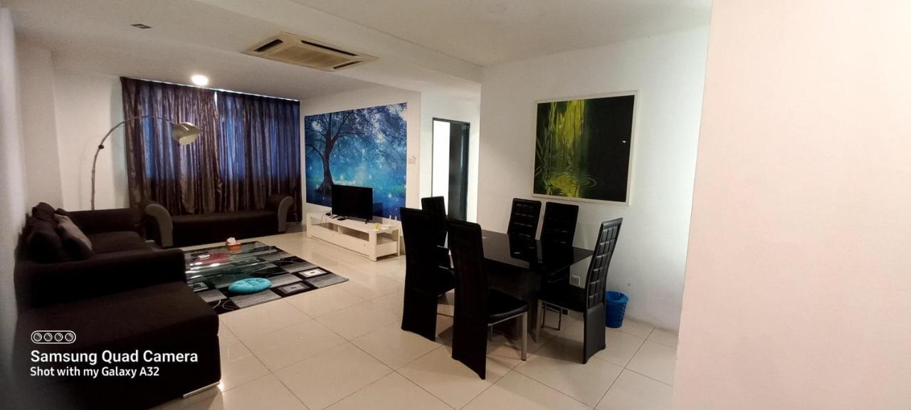 One Maxim Residence At Taragon Kuala Lumpur Exterior foto