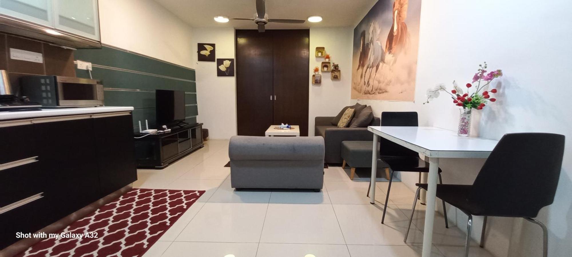 One Maxim Residence At Taragon Kuala Lumpur Exterior foto