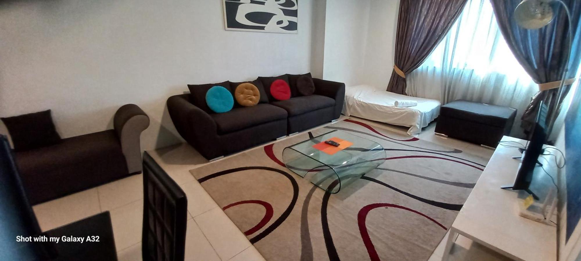 One Maxim Residence At Taragon Kuala Lumpur Exterior foto